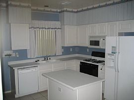 ARROWHEAD HOUSE FOR RENT in Glendale, AZ (Photo 2 of 5)