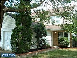 Terrific End Unit Townhouse in Westampton Township, NJ