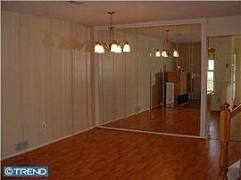 Terrific End Unit Townhouse in Westampton Township, NJ (Photo 4 of 6)