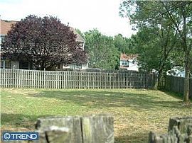 Terrific End Unit Townhouse in Westampton Township, NJ (Photo 6 of 6)