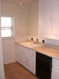 One Bedroom Duplex 2 miles from U of A in Tucson, AZ (Photo 2 of 5)