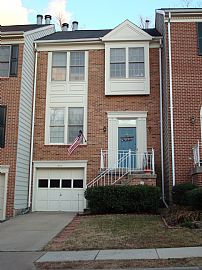 Spacious Luxury in Exclusive Westridge in Lake Ridge, VA