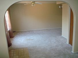 Nice end unit 2 bedrooms and 2 bathrooms in Mesa, AZ