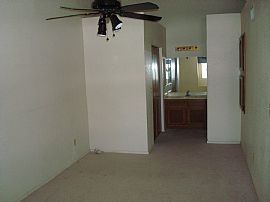 Nice end unit 2 bedrooms and 2 bathrooms in Mesa, AZ (Photo 4 of 4)