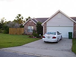Immaculate 3BR/2BA near Hurlburt AFB in Mary Esther, FL