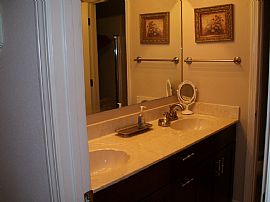 Immaculate 3BR/2BA near Hurlburt AFB in Mary Esther, FL (Photo 3 of 6)