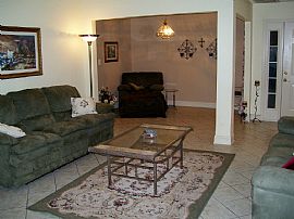 Immaculate 3BR/2BA near Hurlburt AFB in Mary Esther, FL (Photo 4 of 6)