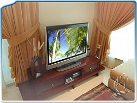 Luxurious 3 bedrooms apartment Dubai in Derry, NH (Photo 2 of 4)