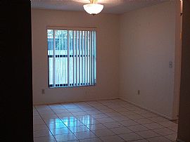 3/2 Gorgeous Cul De Sac House in Tampa, FL (Photo 1 of 6)