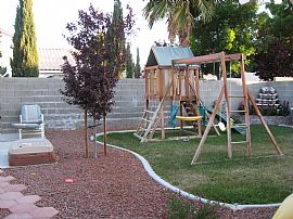 1850 SQ FT VERY CLEAN HOME W BIG YARD in Las Vegas, NV (Photo 1 of 4)