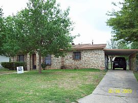 Family Home with recent renovations in San Antonio, TX (Photo 2 of 6)
