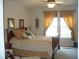 Spacious Lake View Single Family Home in Harker Heights, TX (Photo 6 of 6)