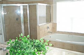 Deluxe Townhome 3/3/2 Gated New Tampa in Tampa, FL (Photo 3 of 6)