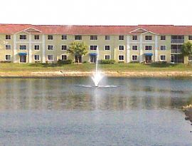 Great unit, Great location! in Naples, FL (Photo 2 of 4)