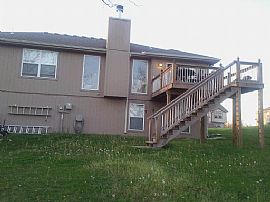 Beautiful large 3 Bdrm Split Level Home in Lone Jack, MO (Photo 2 of 5)