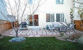 2001 great condition 2 story Duplex in Commerce City, CO (Photo 2 of 4)