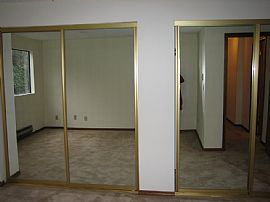 Big condo on Beacon hill, close downtown in Seattle, WA (Photo 3 of 6)