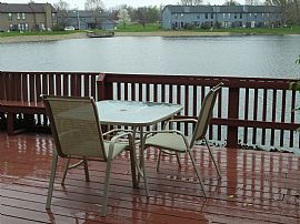 lAKEFRONT cONDO in Indianapolis, IN