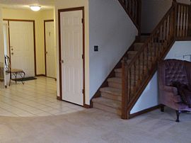 lAKEFRONT cONDO in Indianapolis, IN (Photo 2 of 3)