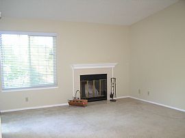 1 Bdrm Condo in Gated Community in Oakland, CA (Photo 1 of 6)