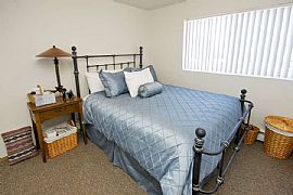 Spacious 2-3 BDRM APT. in Bozeman, MT (Photo 2 of 6)