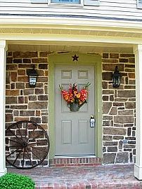 EXECUTIVE HOME FOR RENT in York, PA (Photo 2 of 6)