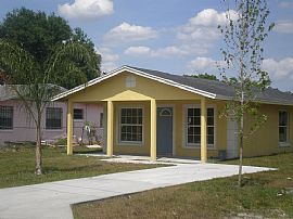 Quaint Newly Remodeled Home Available! in Sanford, FL (Photo 6 of 6)