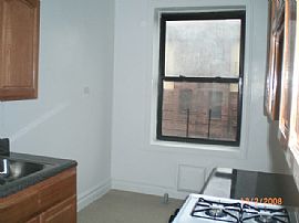 FREE MONTHS RENT, 1 LG SUNNY BEDROOM in Bronx, NY (Photo 3 of 5)