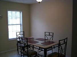 3 BR, 2 1/2 BA Townhouse-Style Apartment in Lawrenceville, GA (Photo 4 of 6)