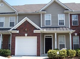 2 Story Townhouse--Close to Everyhting! in Doraville, GA