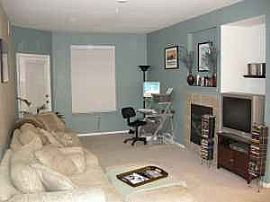 Beautiful 2bed/2bath condo in Parker, CO (Photo 2 of 3)