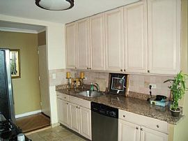 Exceptional Furnished Gold Coast APT in Chicago, IL (Photo 4 of 6)