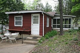 Charming 1 Bedroom Lake Home on Wooded Private Lot in Cedar Hill, MO (Photo 2 of 4)