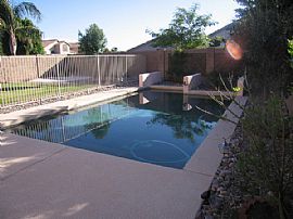 Gorgeous 5 bed/3ba home with Pool in Chandler, AZ (Photo 3 of 6)