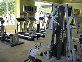 2 BED 2 BATH CONDO INTERNET CABLE WATER  in Hollywood, FL (Photo 5 of 5)