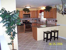 Beautiful 3 Bedroom Home in Charlotte, NC (Photo 4 of 5)