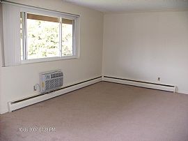 Must See, Free Heat and Water in East Providence, RI (Photo 2 of 6)