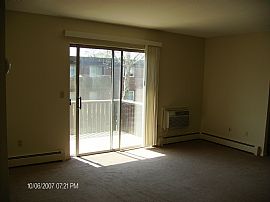 Must See, Free Heat and Water in East Providence, RI (Photo 3 of 6)