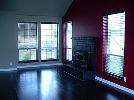 Great 3bd  Near Shopping in Vancouver, WA (Photo 5 of 5)