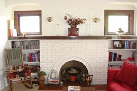 Clean and Spacious 2BR 1BA in Lakewood in Lakewood, OH (Photo 1 of 6)