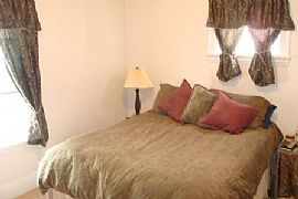 Clean and Spacious 2BR 1BA in Lakewood in Lakewood, OH (Photo 5 of 6)