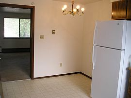 2 Bedroom with Finished Basement in Denver, CO (Photo 3 of 4)