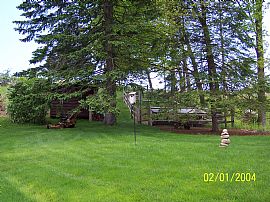 3 BD RM house in country w/ chicken coop in Newtown, CT (Photo 5 of 6)