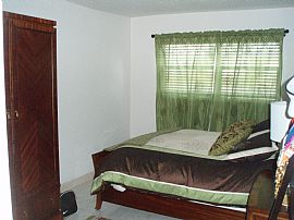 Darling 2 Bedroom Condo with Tropical Pool near Lake  in Fort Lauderdale, FL (Photo 4 of 6)