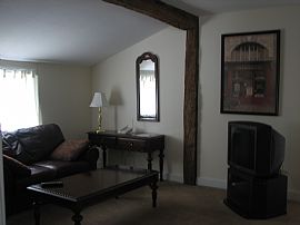 Fully Furnished Executive One Bedroom in East Fishkill, NY (Photo 4 of 4)