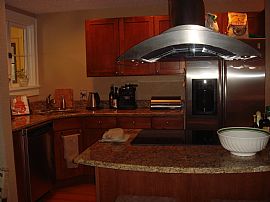 Magdalena Townhome: 2/2 in Old Northeast in Saint Petersburg, FL (Photo 1 of 2)