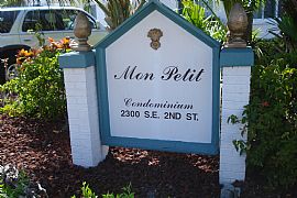 Corner Condo, a short walk to the beach in Pompano Beach, FL