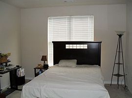 1 BIG BEDROOM MODERN APT W/INCENTIVES  in Charlotte, NC (Photo 3 of 5)