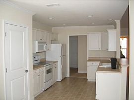 Beautiful 3 Bedroom House- 1/3 Acre in Leland, NC (Photo 3 of 4)