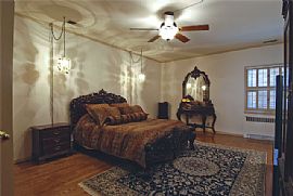 3BD/3.5BA Luxury Home in Gated Community in Nashville, TN (Photo 3 of 6)